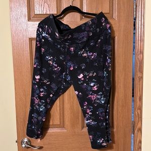 22/24 livi active capri